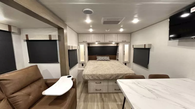 NB19.6 Floorplan Main Room