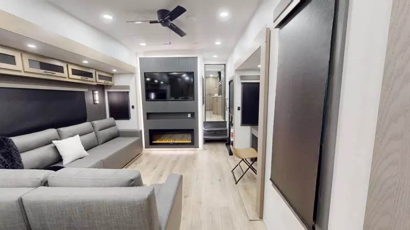 404SRK Floorplan Main Room